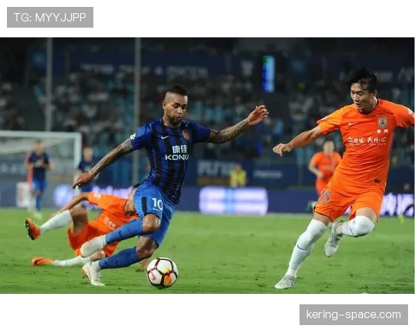 深度复盘:数据解读兰斯防守策略变化,场均拦截次数环比上升15% 深度复盘:数据解读兰斯防守策略变化,场均拦截次数环比上升15%